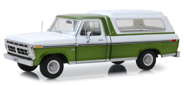 1976 Ford F-100 - Medium Green Glow Poly with Wimbledon White Combination