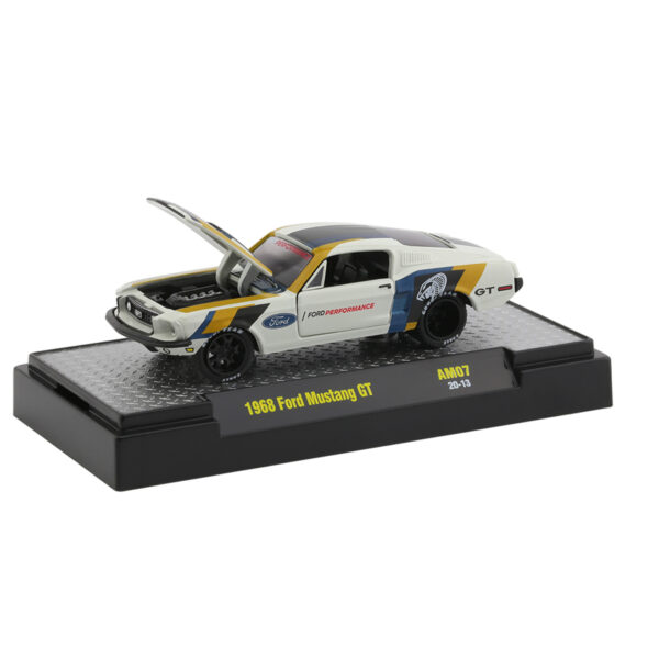 1968 Ford Mustang GT | 1:64 M2 Auto-Mods (B)