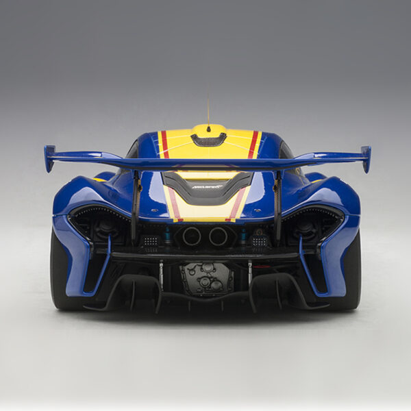 McLaren P1 GTR (METALLIC BLUE/YELLOW STRIPES) - Imagen 3