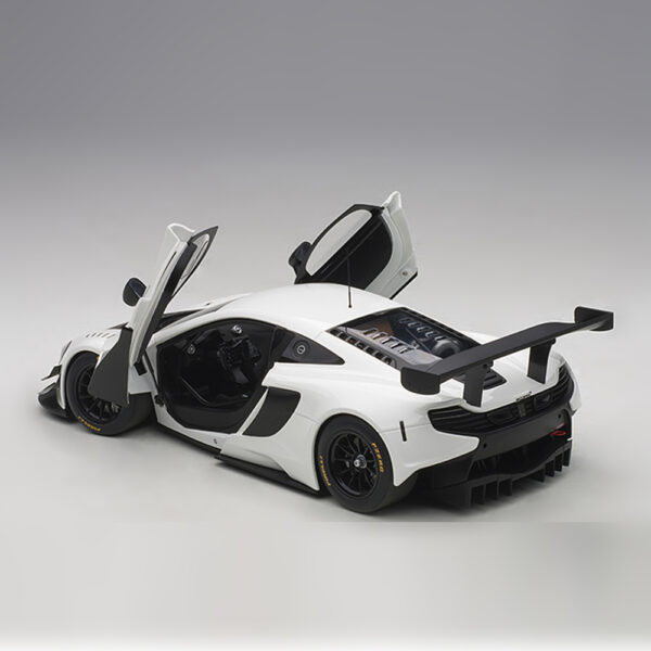 McLAREN 650S GT3 (WHITE/BLACK ACCENTS) - Imagen 6