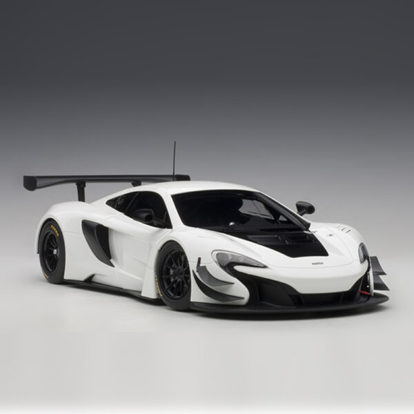 McLAREN 650S GT3 (WHITE/BLACK ACCENTS)