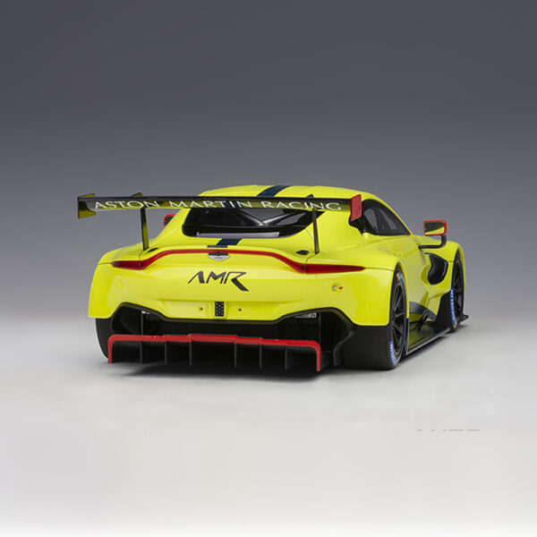 ASTON MARTIN VANTAGE GTE LE MANS PRO 2018 PRESENTATION CAR - Imagen 5