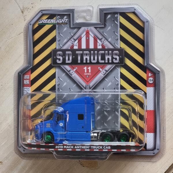 GREENMACHINE MACK ANTHEM 2019 CAMION 1:64 - Imagen 2