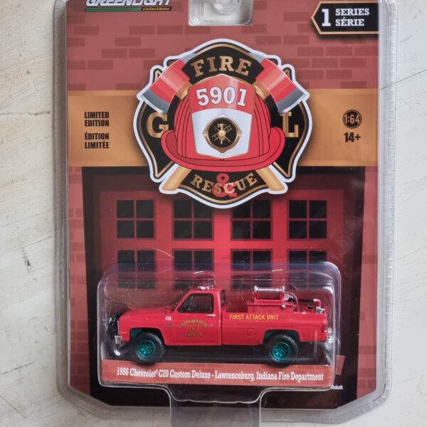 GREENMACHINE CHEVROLET C20 CUSTOM DE LUXE BOMBEROS INDIANA 1:64 - Imagen 2