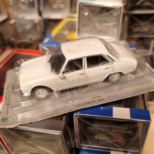 PEUGEOT 504 1:43