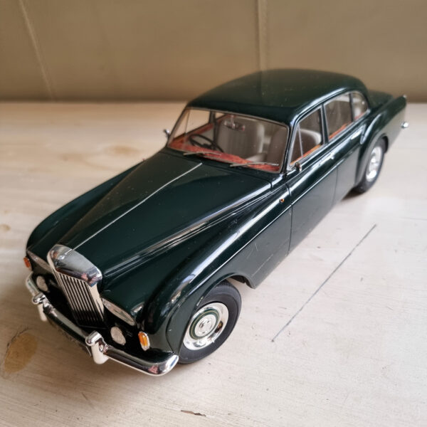 BENTLEY - SIII CONTINENTAL FLYING SPUR 1965 (detalles)