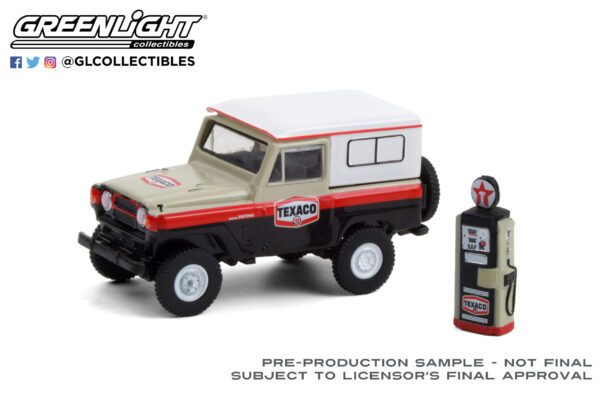 1967 Nissan Patrol - Texaco with Vintage Texaco Gas Pump The Hobby Shop Series 10