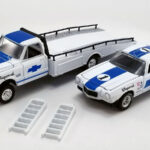 Chaparral - 1967 Chevrolet C-30 CAmion Rampa con  #1 1970 Chevrolet Trans Am Camaro - Acme E