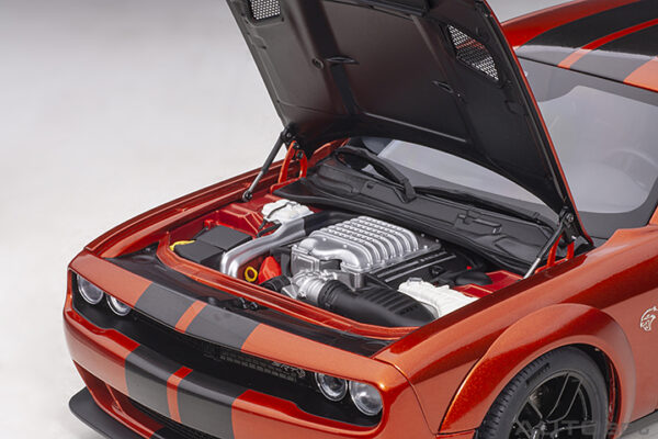 DODGE CHALLENGER SRT HELLCAT WIDE BODY DESTROYER RED GUNMETAL - Imagen 2