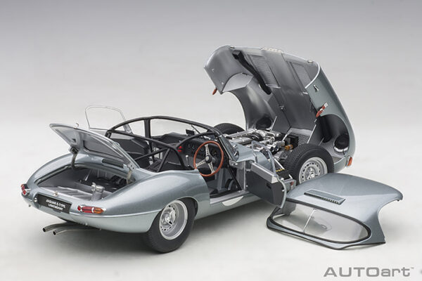 JAGUAR LIGHTWEIGHT E-TYPE (SILVER) - Imagen 4