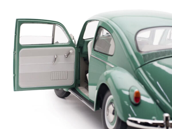 1961 Volkswagen Beetle escala 1:12 40 cms aprox - Imagen 4