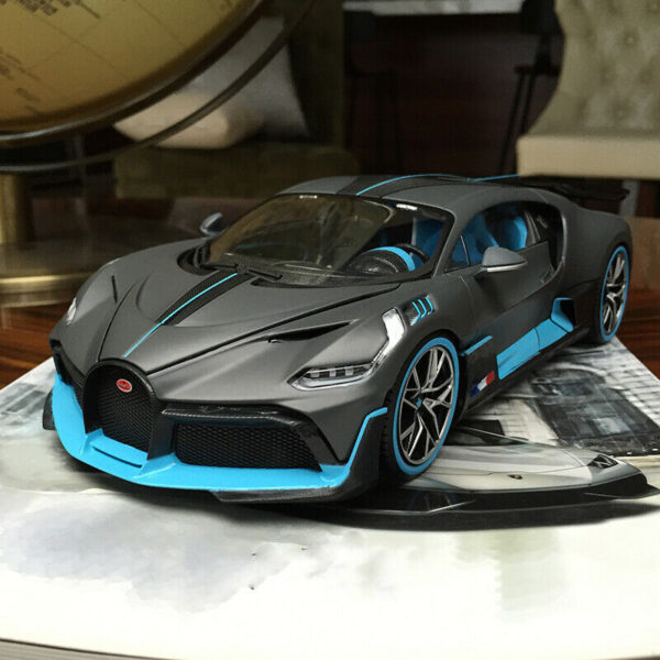 Bugatti Divo 1:18