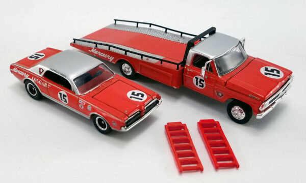 Parnelli Jones - Ford F-350 camion rampa con #15 1967 Mercury Cougar - Acme Exclusive - Imagen 2