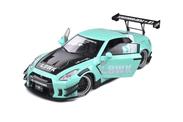 NIssan GT-R (R35) W/ Liberty Walk Body Kit 2.0 Green 2020 - Imagen 3