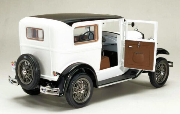 1931 Ford Model A Tudor - Police 1:18 - Imagen 2